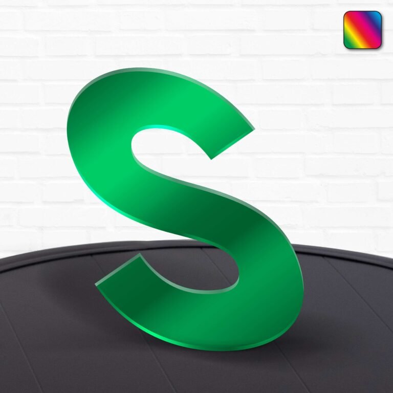 Lettres en plexiglas peintes